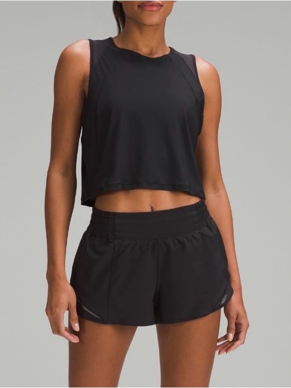 Lululemon Hotty Hot Low-Rise Short 2.5”